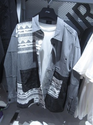 全球服裝零售與鞋帽批發(fā)實(shí)拍圖庫(kù) 從商場(chǎng)到展會(huì)的視覺(jué)檔案